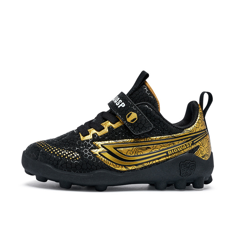 Низкие детские футбольные бутсы для детей BIG WASP, черный/золотой
Низкие детские футбольные бутсы для детей BIG WASP, черный/золотой