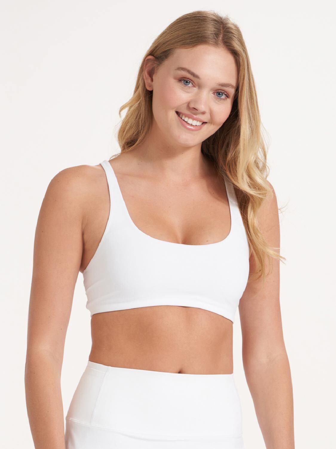 Йосемитский бюстгальтер Vuori, белый
Йосемитский бюстгальтер Vuori, белый