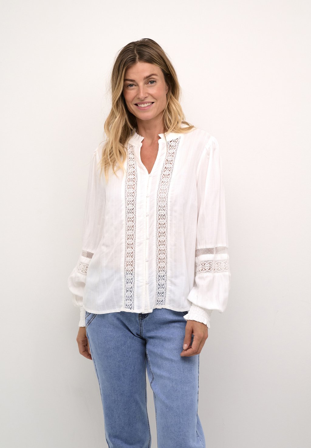 Блузка на пуговицах Cream, белый
Блузка на пуговицах Cream, белый