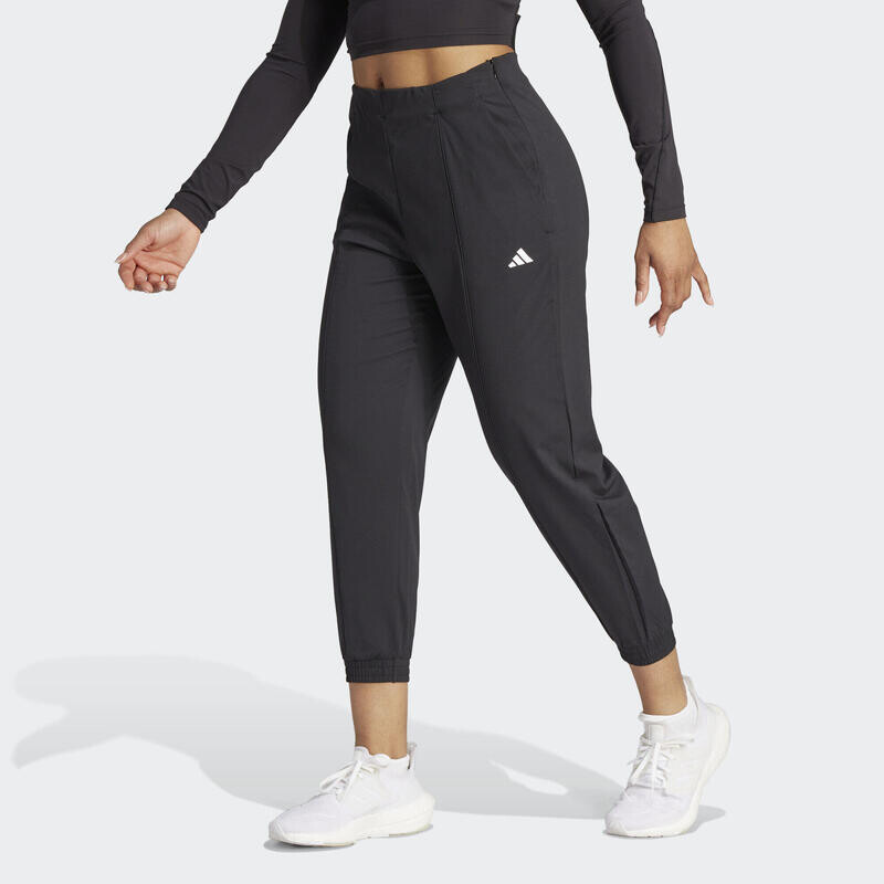 AEROREADY Train Essentials Тканые брюки с минималистичным брендингом ADIDAS, цвет schwarz
AEROREADY Train Essentials Тканые брюки с минималистичным брендингом ADIDAS, цвет schwarz