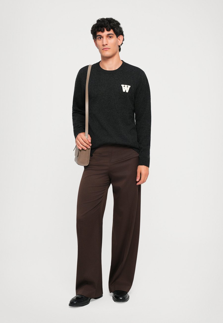 Джемпер DOUBLE A BY W.W. WWTay L, Black Beauty/Black
Джемпер DOUBLE A BY W.W. WWTay L, Black Beauty/Black