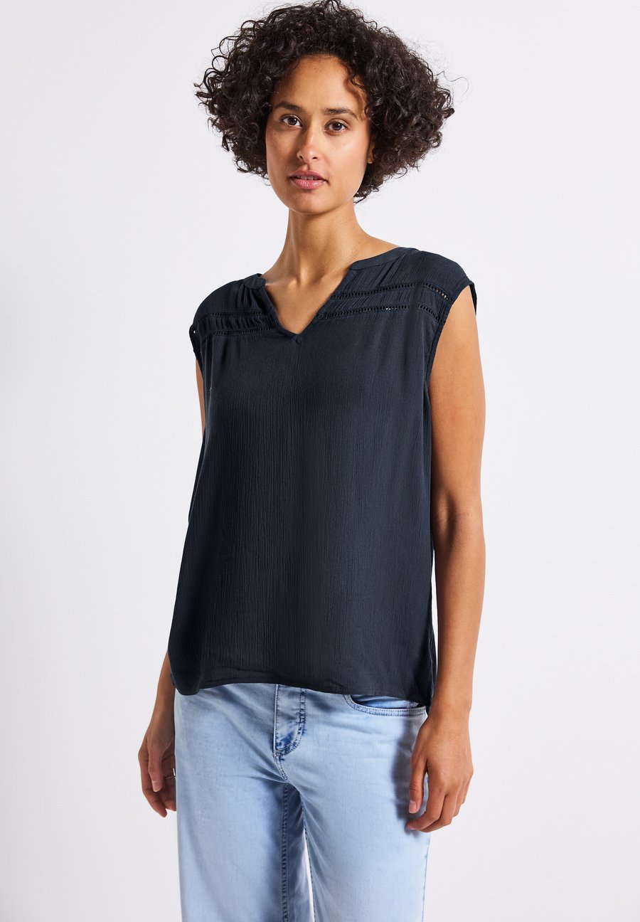 Блуза Street One CRINKLE MIT TAPE, Blau/Blue
Блуза Street One CRINKLE MIT TAPE, Blau/Blue