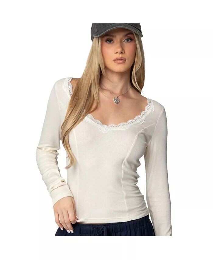 Женский топ с V-образным вырезом и отделкой из мелового кружева Edikted, коричневый/бежевый
Женский топ с V-образным вырезом и отделкой из мелового кружева Edikted, коричневый/бежевый