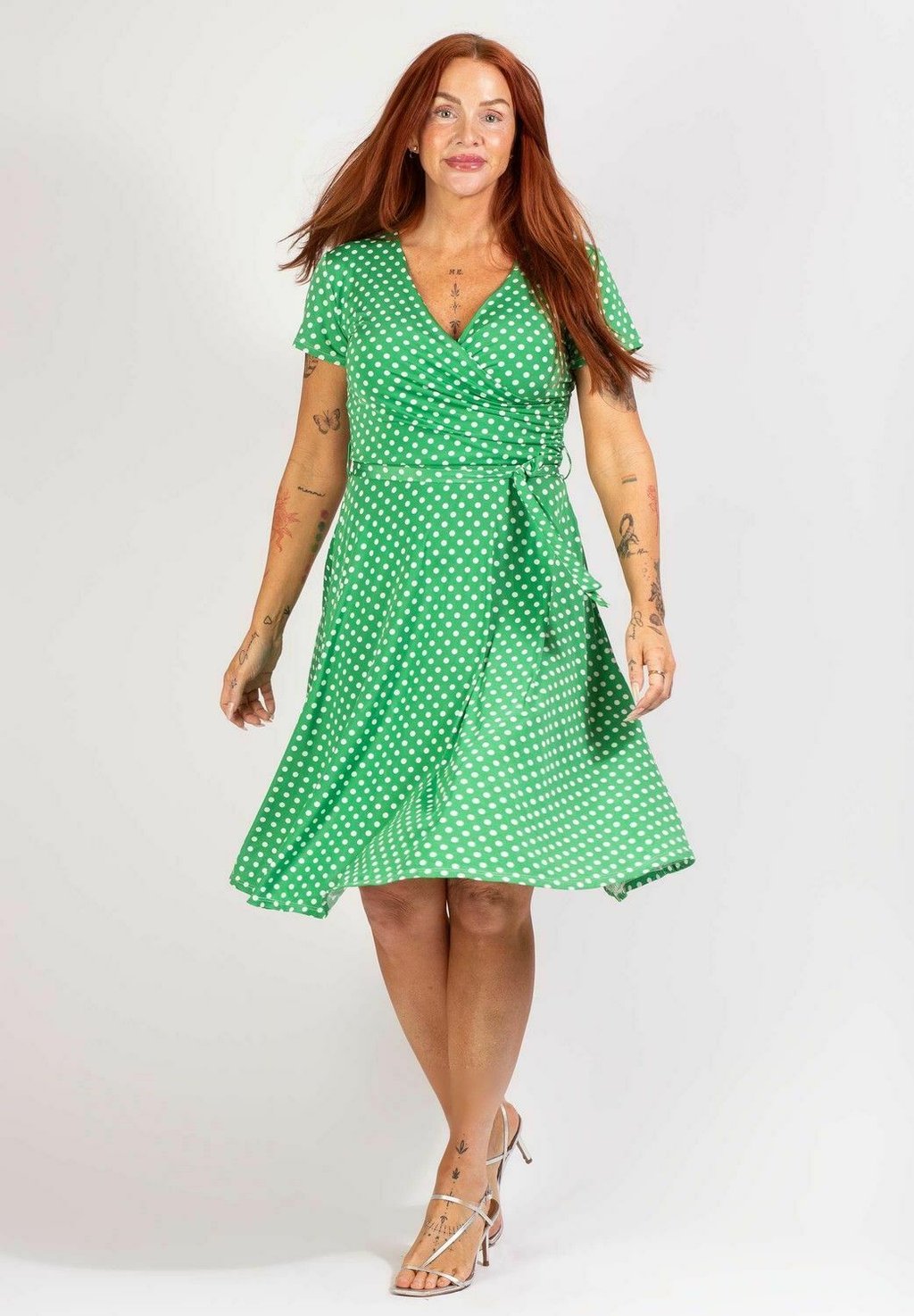 Повседневное платье MARGUERITE Stockholms Klänningsfabrik, зеленый
Повседневное платье MARGUERITE Stockholms Klänningsfabrik, зеленый