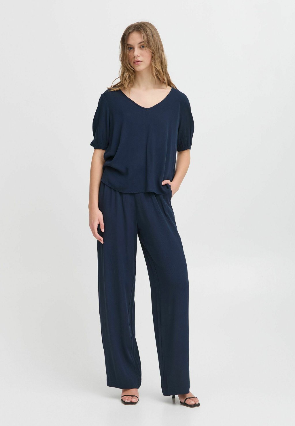 Брюки IHMARRAKECH ICHI, темно-синий
Брюки IHMARRAKECH ICHI, темно-синий