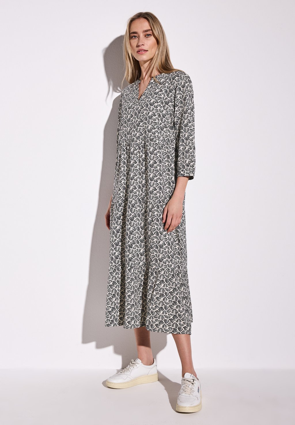 Повседневное платье Street One, темно-синий
Повседневное платье Street One, темно-синий