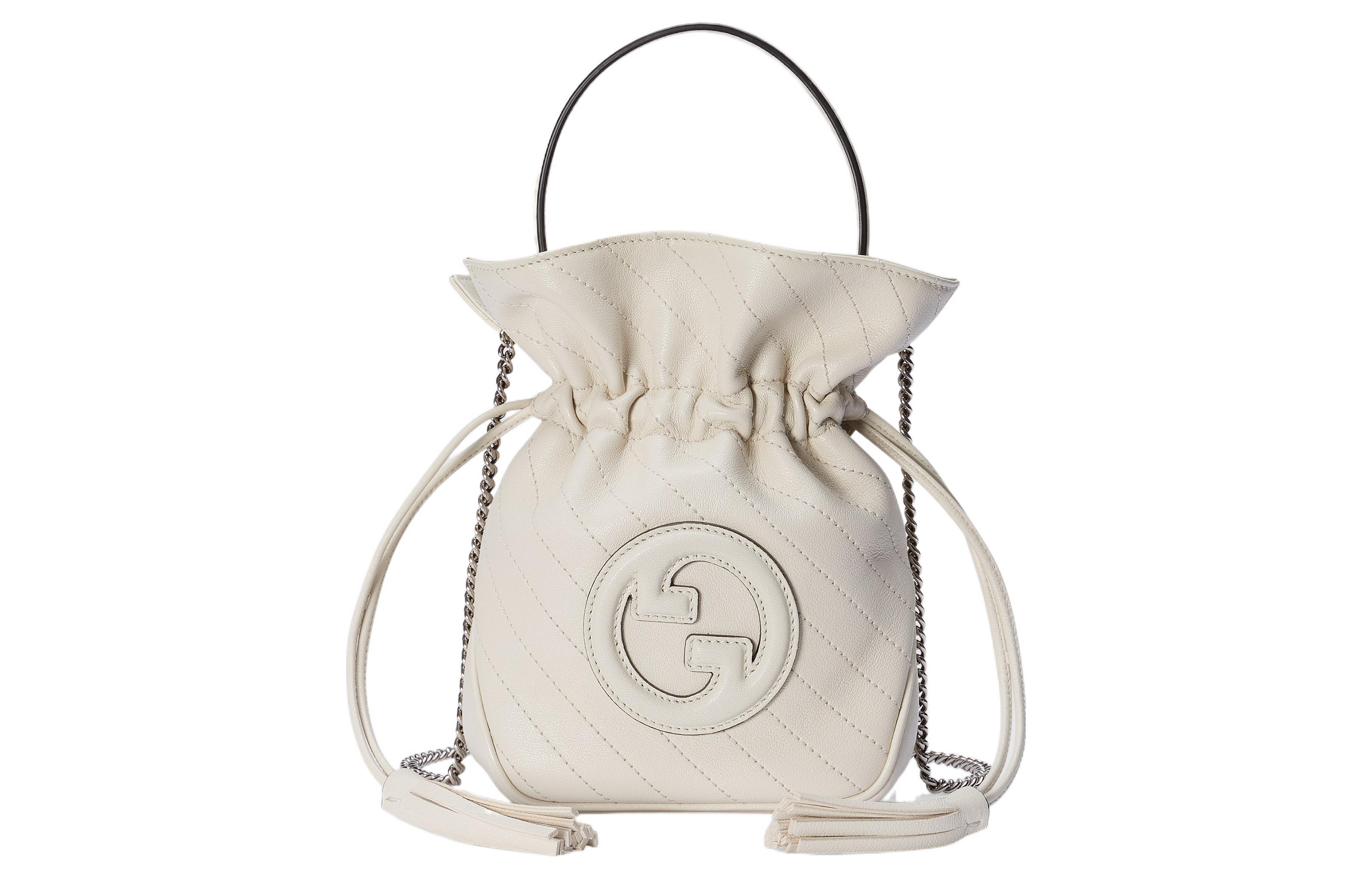 GUCCI Белая кожаная сумка-ведро мини женская через плечо кроссбоди
GUCCI Белая кожаная сумка-ведро мини женская через плечо кроссбоди