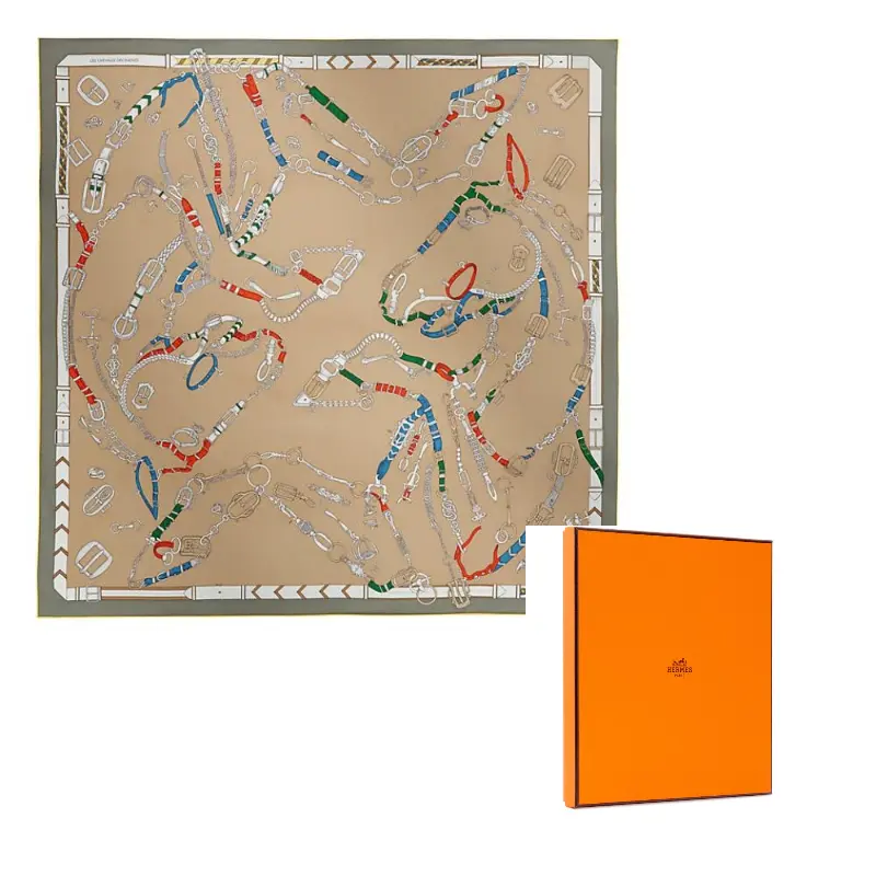 HERMES Шелковый шарф Mulberry бежевый
HERMES Шелковый шарф Mulberry бежевый