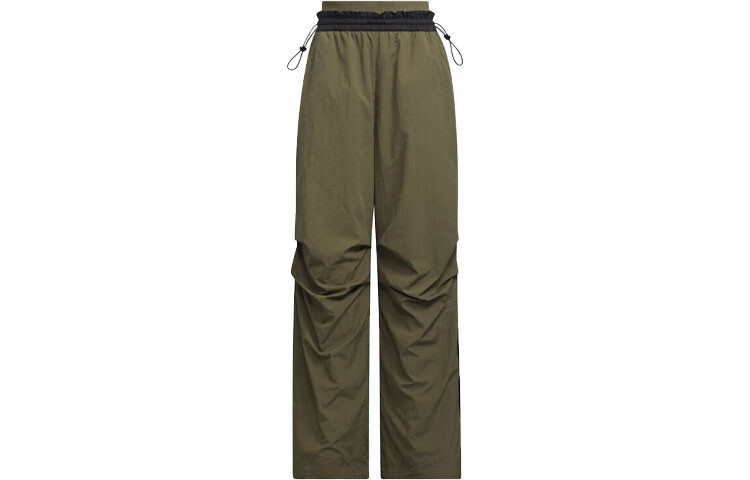 Трикотажные спортивные штаны женские Olive Strata Adidas Originals
Трикотажные спортивные штаны женские Olive Strata Adidas Originals