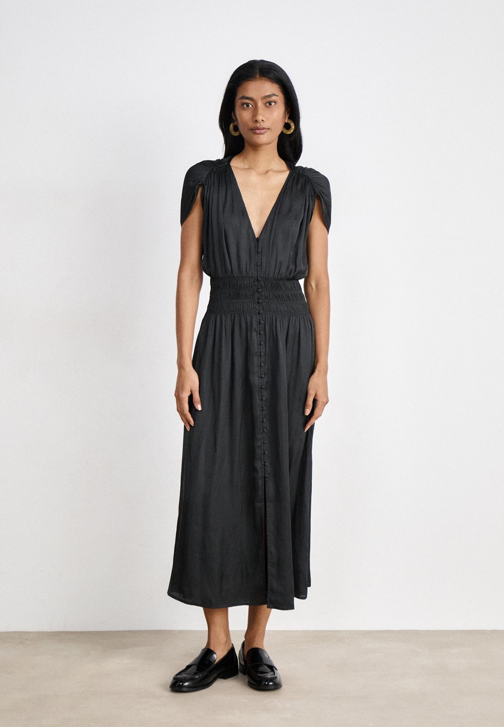 Коктейльное платье / Вечернее платье GALIANE sessùn, черный
Коктейльное платье / Вечернее платье GALIANE sessùn, черный