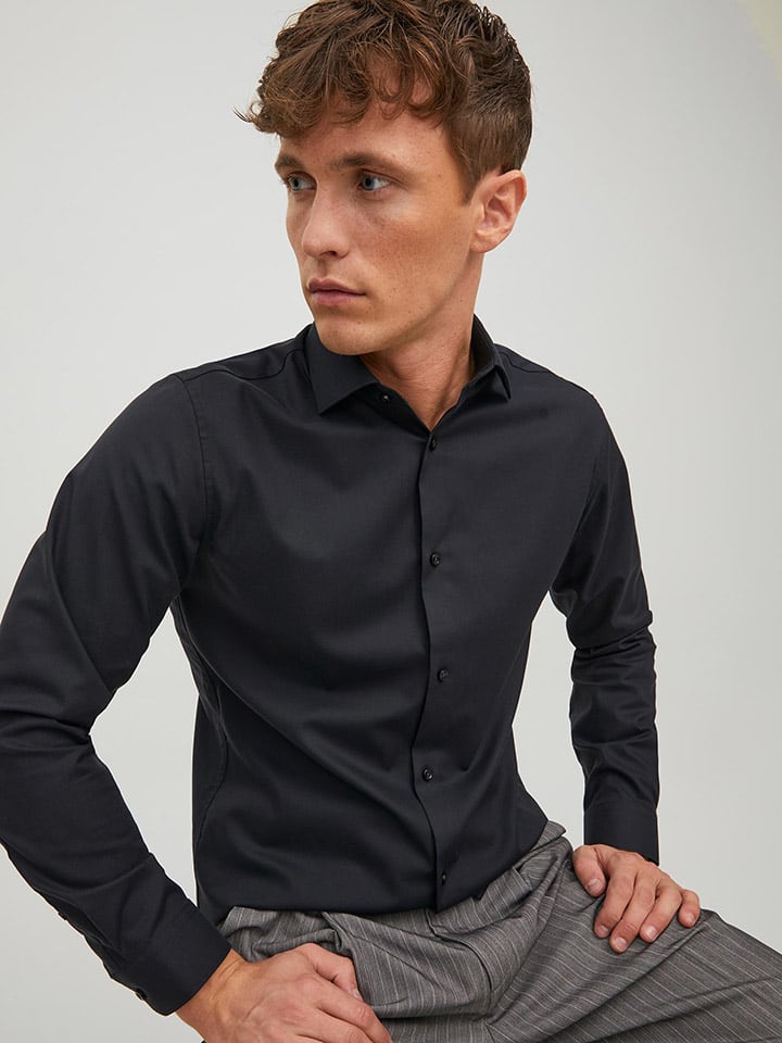 Jack & Jones Рубашка - приталенный крой - черного цвета
Jack & Jones Рубашка - приталенный крой - черного цвета