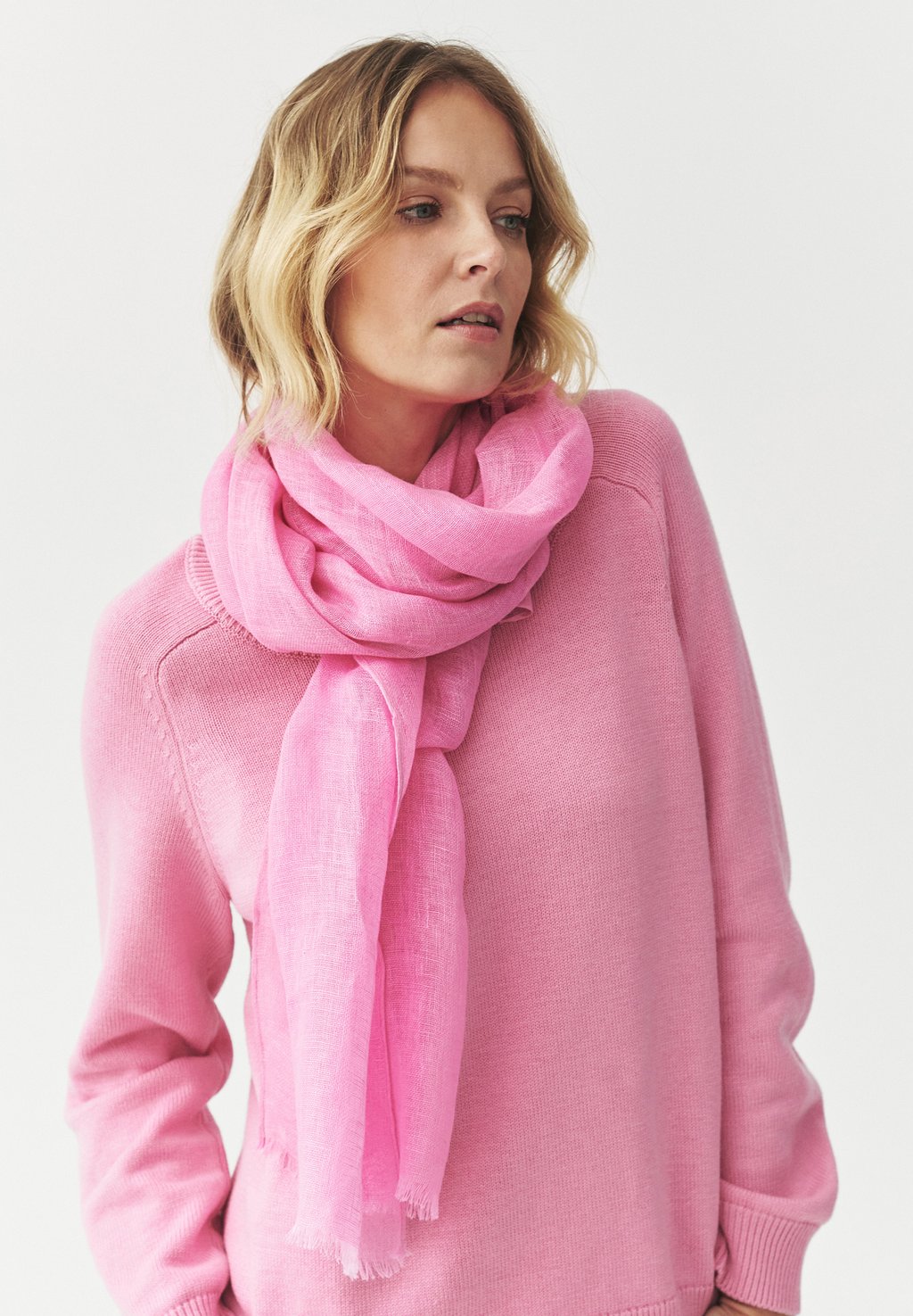 Шарф LAMBI TATUUM, фуксия 
Шарф LAMBI TATUUM, фуксия