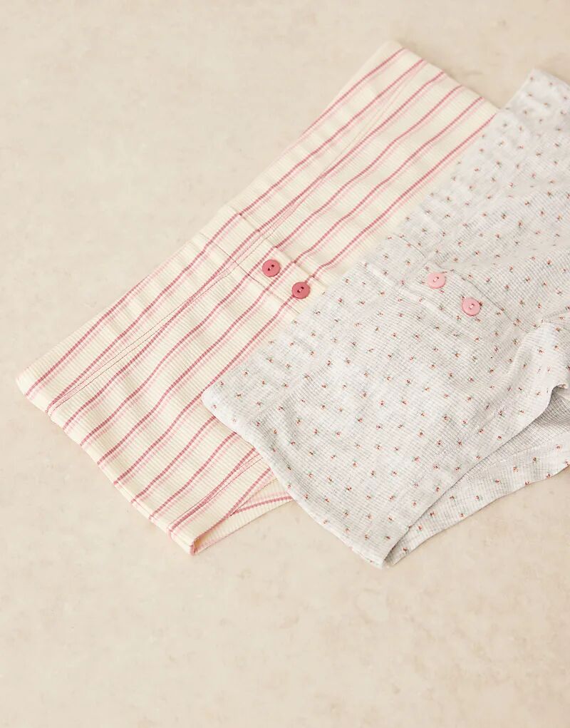 Двое трусов-боксеров ASOS DESIGN в мелкий цвет с розовой полоской
Двое трусов-боксеров ASOS DESIGN в мелкий цвет с розовой полоской