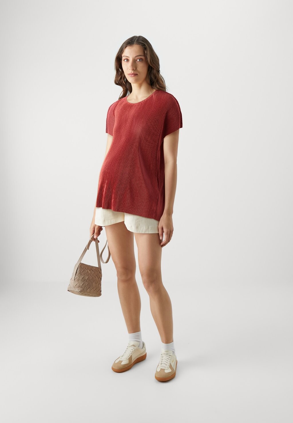 Футболка с принтом Anna Field, бордо
Футболка с принтом Anna Field, бордо