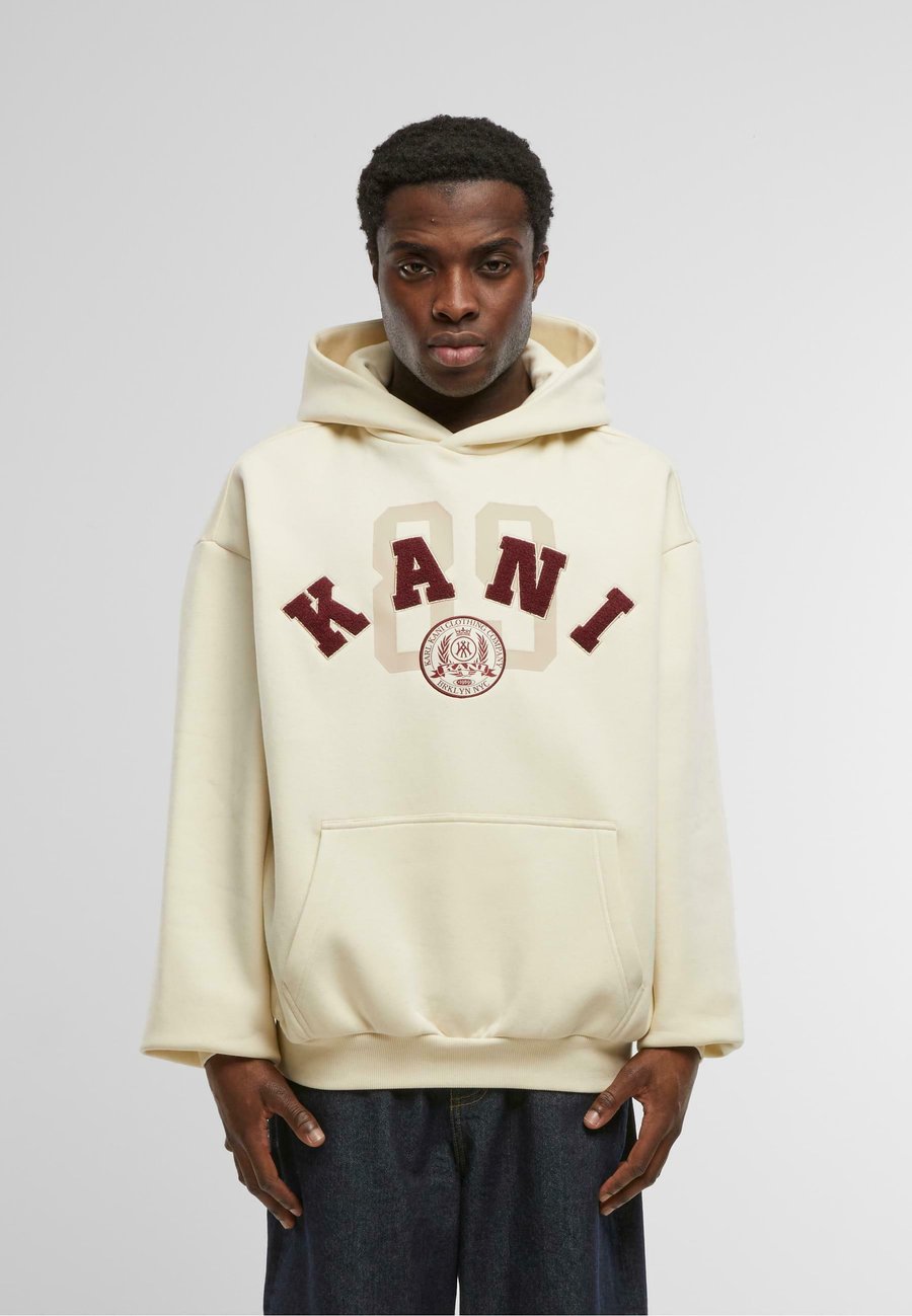 Худи Karl Kani Hoodie, Vanilla/Yellow
Худи Karl Kani Hoodie, Vanilla/Yellow