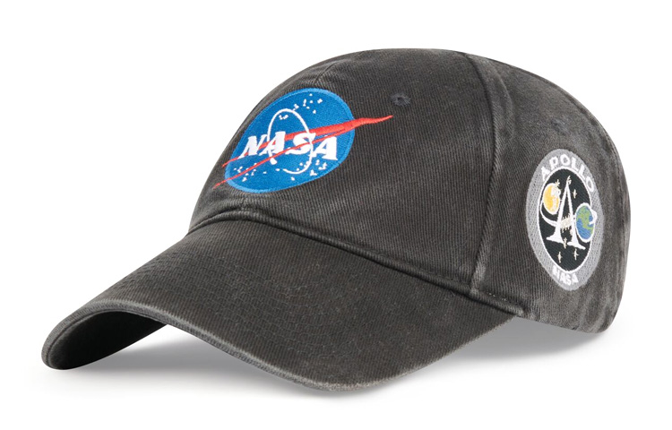 Хлопковая бейсболка унисекс черная Balenciaga
Хлопковая бейсболка унисекс черная Balenciaga