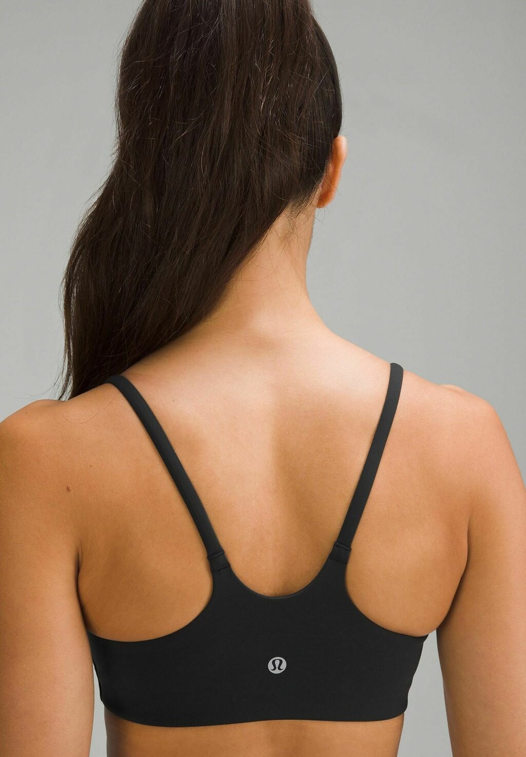 Спортивный бюстгальтер WUNDER TRAIN STRAPPY RACER C/D CUP lululemon, черный
Спортивный бюстгальтер WUNDER TRAIN STRAPPY RACER C/D CUP lululemon, черный