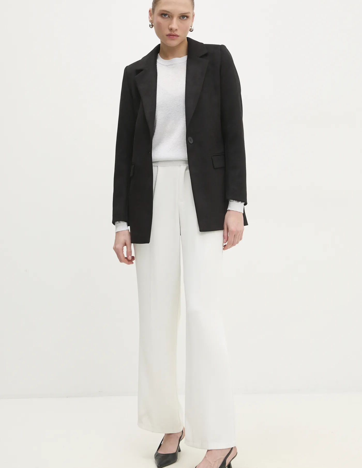 Свитер Answear Lab, серый
Свитер Answear Lab, серый