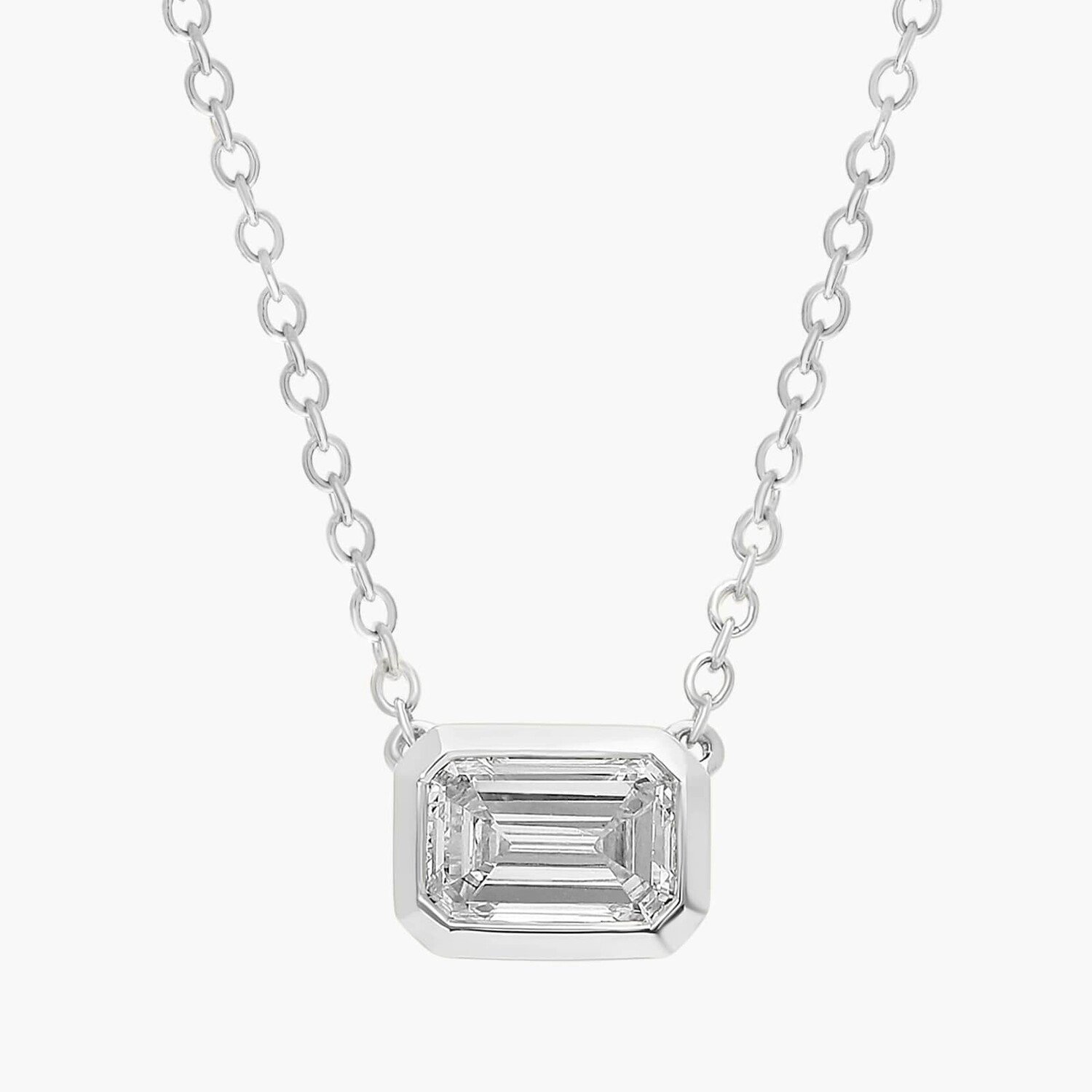 Подвеска East West с выращенными в лаборатории бриллиантами изумрудной огранки из белого золота 14 карат (3/4 карата, два цвета - FG / VS2-SI1) Blue Nile
Подвеска East West с выращенными в лаборатории бриллиантами изумрудной огранки из белого золота 14 карат (3/4 карата, два цвета - FG / VS2-SI1) Blue Nile