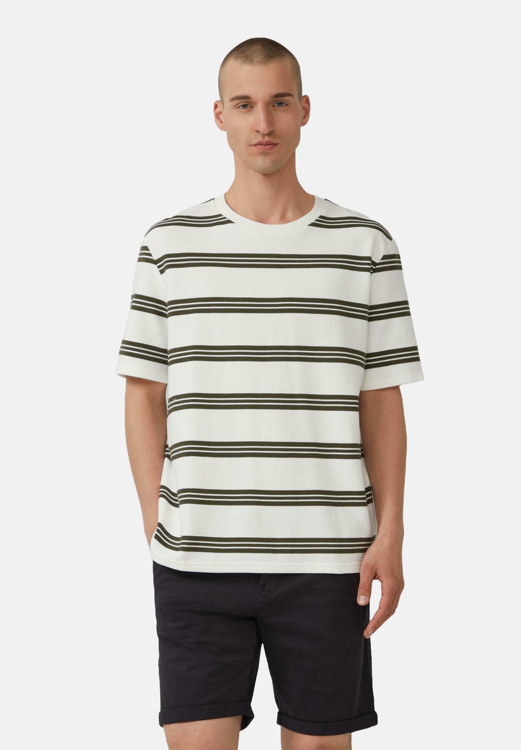 Футболка с принтом QS, хаки
Футболка с принтом QS, хаки