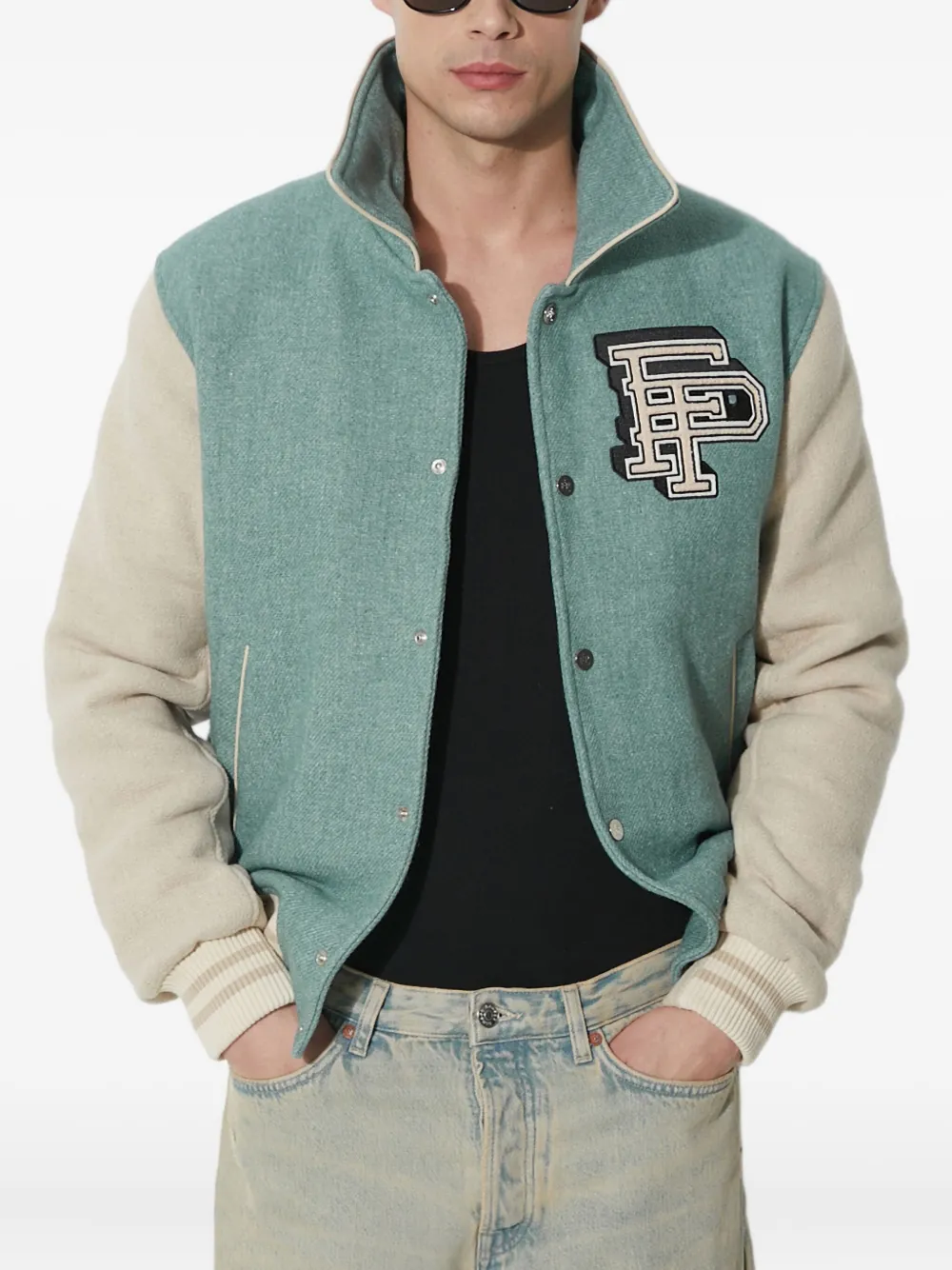 Бомбер с контрастными вставками Filling Pieces, зеленый
Бомбер с контрастными вставками Filling Pieces, зеленый