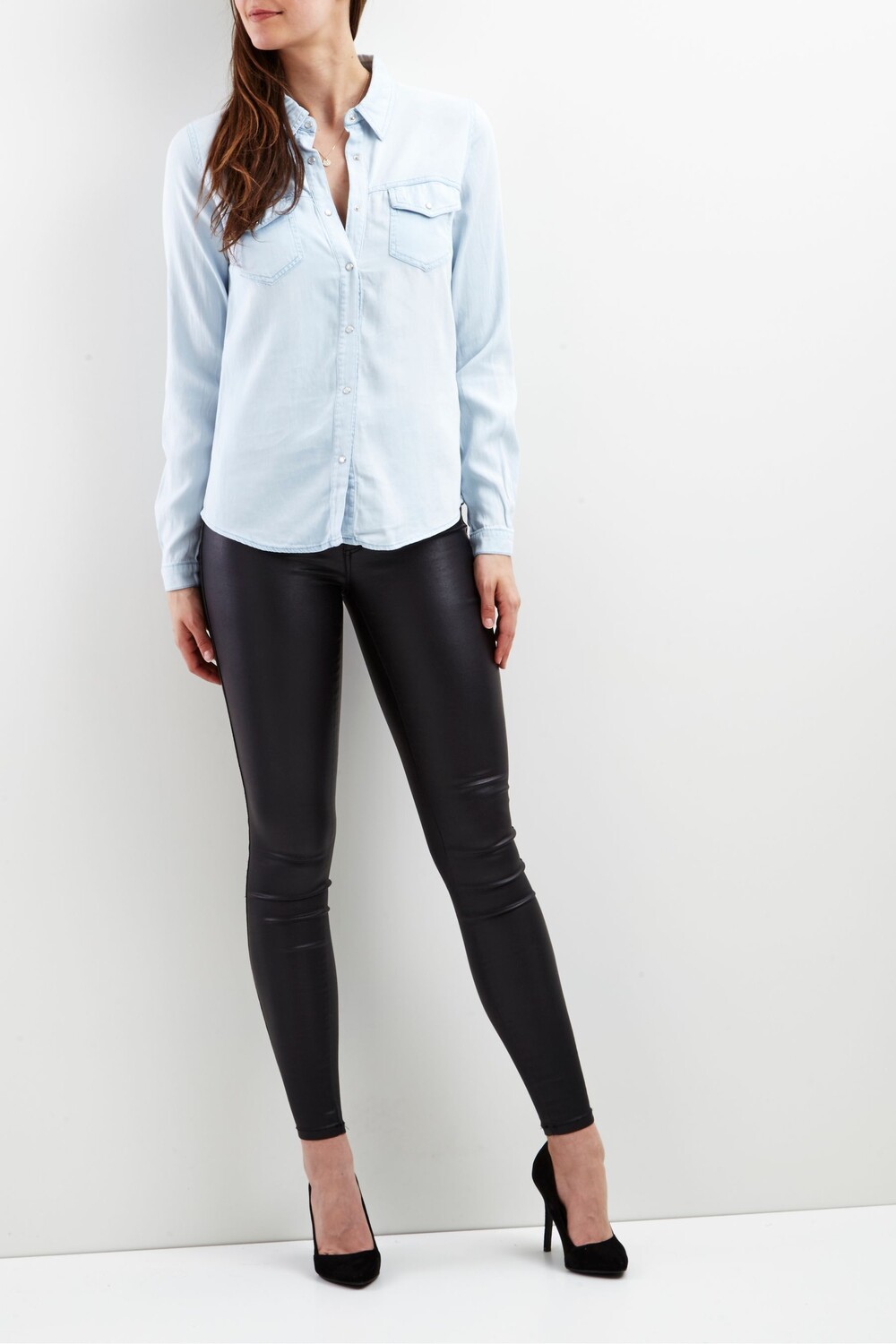 Тонкая джинсовая рубашка с карманами Vila, синий
Тонкая джинсовая рубашка с карманами Vila, синий