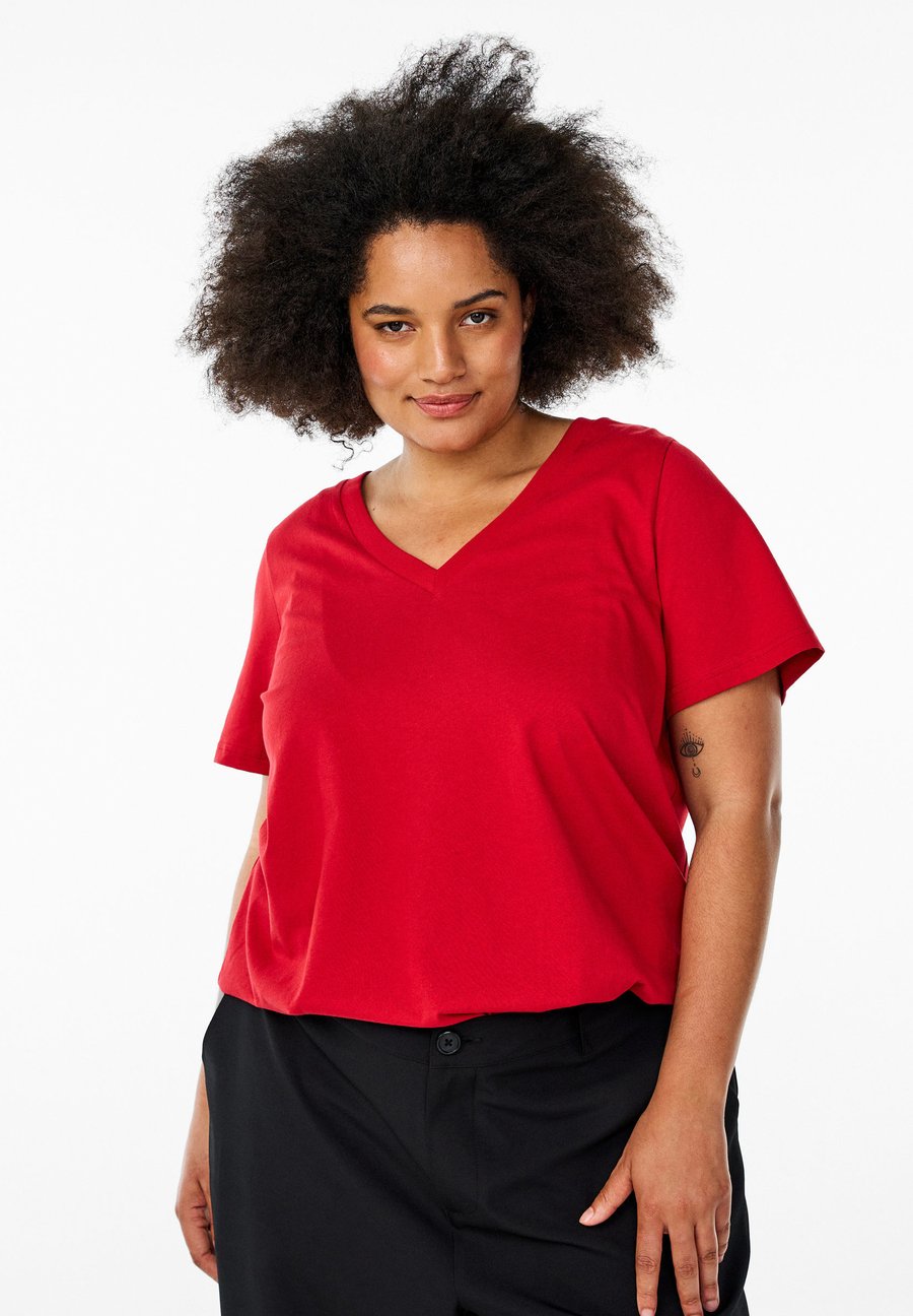 Футболка Zizzi Basic T-shirt, Urban Red/Red, Красный, Футболка Zizzi Basic T-shirt, Urban Red/Red
Футболка Zizzi Basic T-shirt, Urban Red/Red, Красный, Футболка Zizzi Basic T-shirt, Urban Red/Red