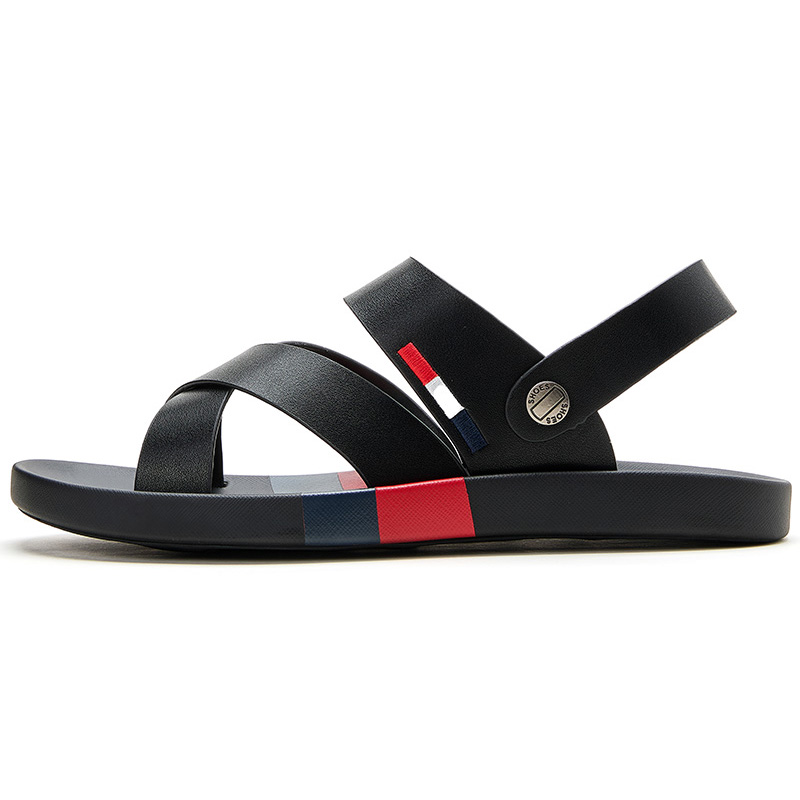 QIE Пляжные сандалии мужские черные 
QIE Пляжные сандалии мужские черные