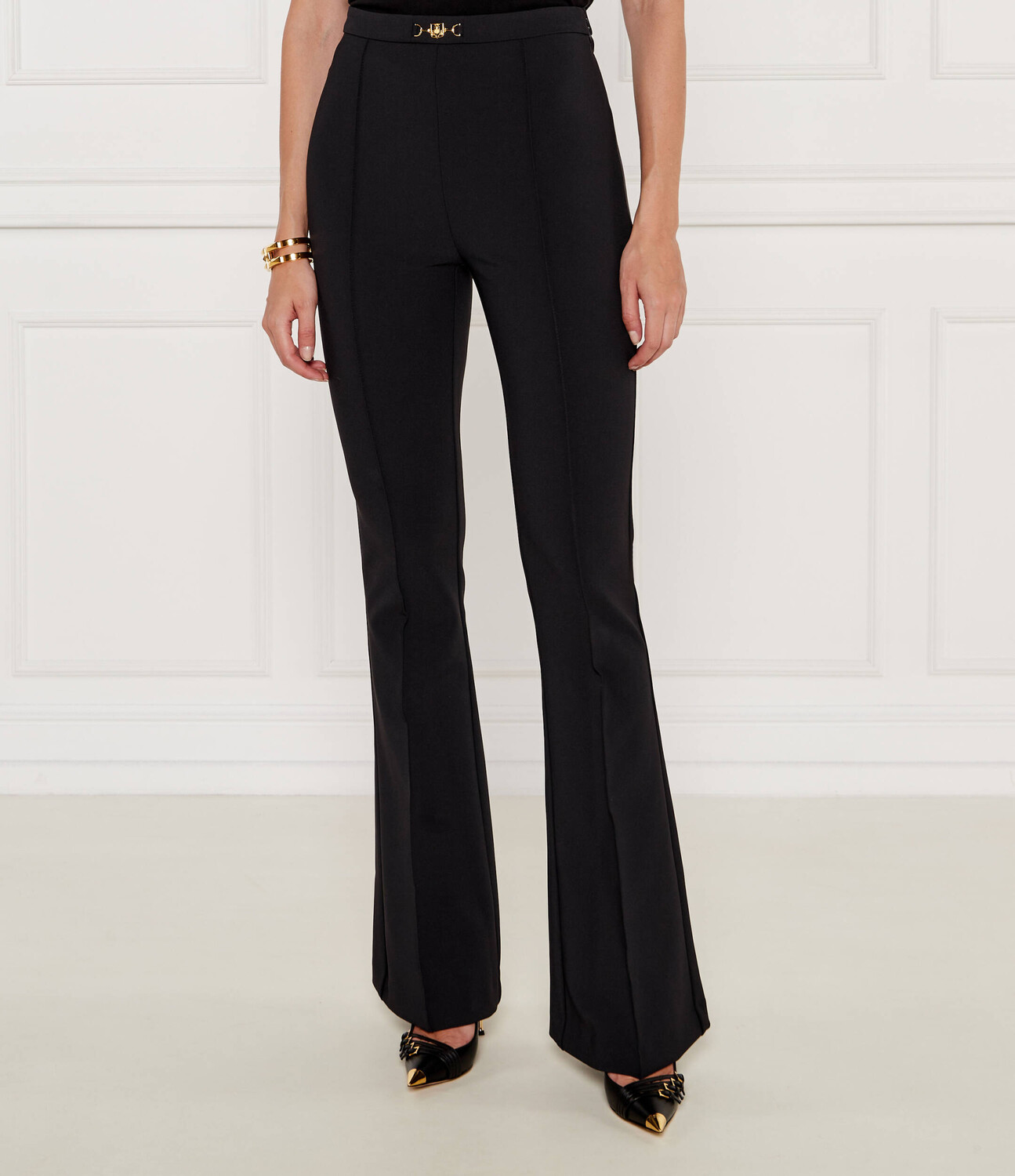 Брюки Elisabetta Franchi flare fit, черный
Брюки Elisabetta Franchi flare fit, черный