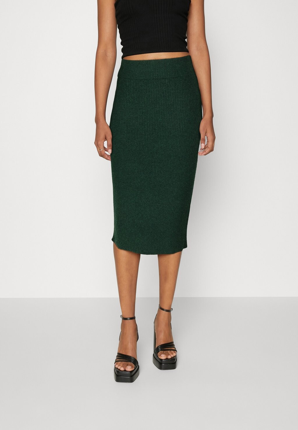 Юбка-карандаш VIRIL PENCIL SKIRT VILA, цвет pine needle
Юбка-карандаш VIRIL PENCIL SKIRT VILA, цвет pine needle