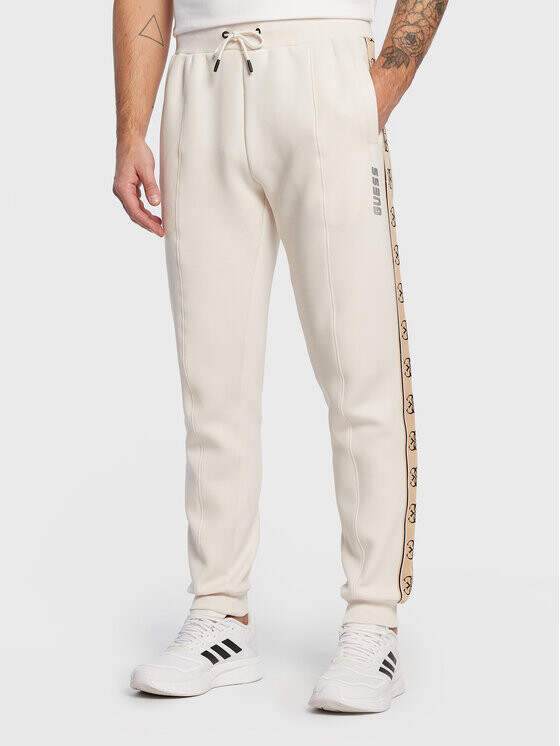 Спортивные брюки стандартного кроя Guess, экрю
Спортивные брюки стандартного кроя Guess, экрю