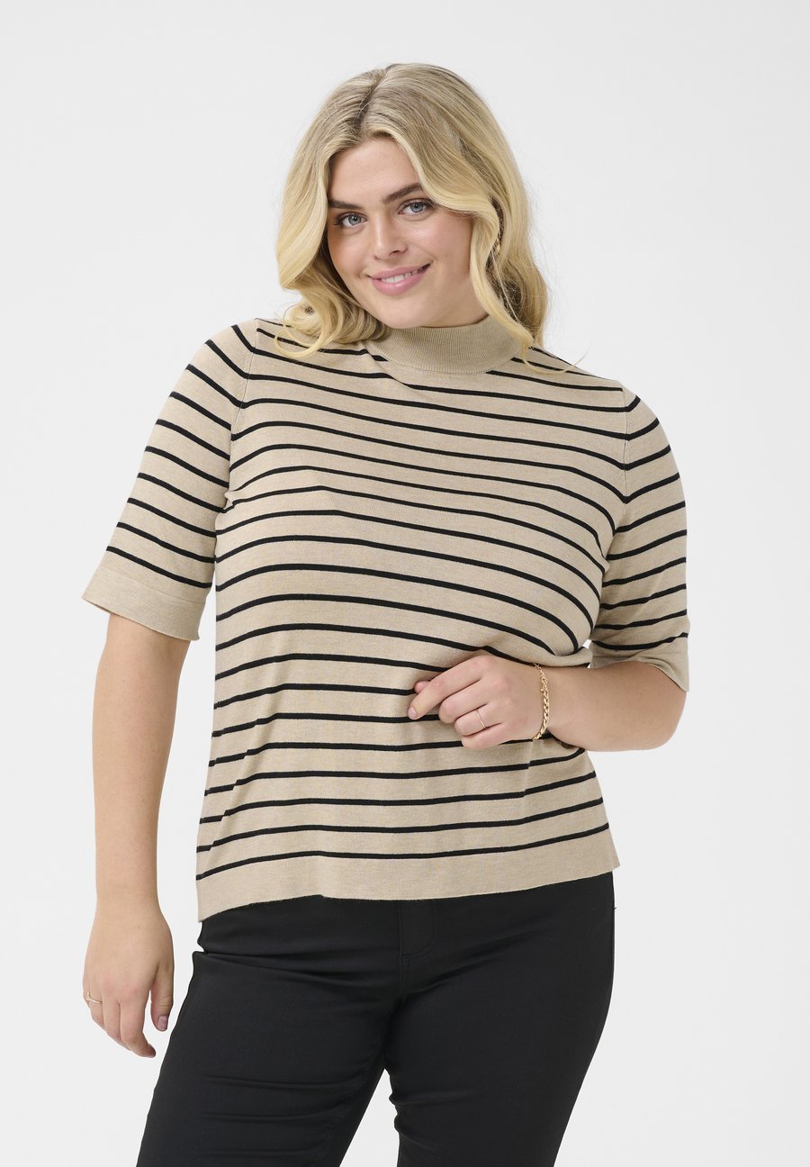 Футболка Kaffe Curve LIZZY STRIPED TURTLENECK, Feather Gray Black Stripe/Beige, Черный, Футболка Kaffe Curve LIZZY STRIPED TURTLENECK, Feather Gray Black Stripe/Beige
Футболка Kaffe Curve LIZZY STRIPED TURTLENECK, Feather Gray Black Stripe/Beige, Черный, Футболка Kaffe Curve LIZZY STRIPED TURTLENECK, Feather Gray Black Stripe/Beige