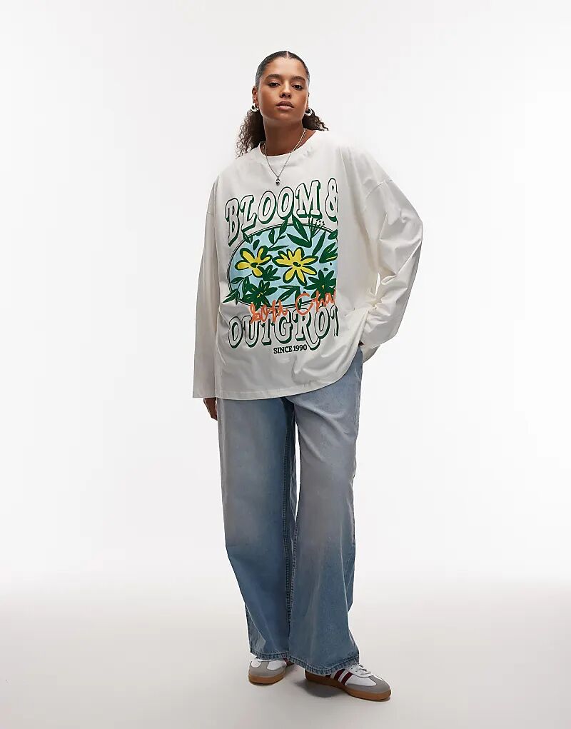 Лонгслив свободного кроя с длинными рукавами ASOS DESIGN Curve кремового цвета с цветочным принтом
Лонгслив свободного кроя с длинными рукавами ASOS DESIGN Curve кремового цвета с цветочным принтом