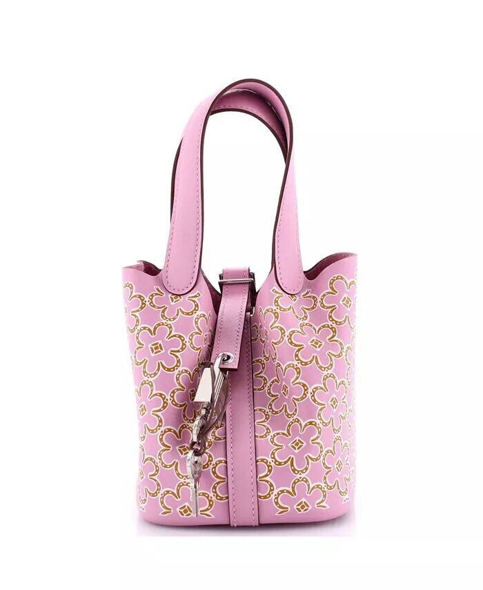 Сумка с замком Micro Picotin Lucky Daisy Printed Swift Pre-Owned HERMÉS, розовый
Сумка с замком Micro Picotin Lucky Daisy Printed Swift Pre-Owned HERMÉS, розовый