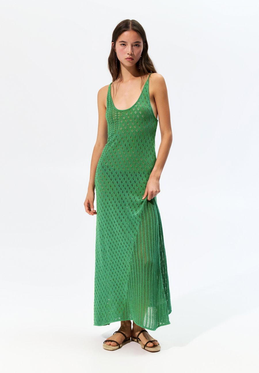Платье PULL&BEAR Jumper dress, Green
Платье PULL&BEAR Jumper dress, Green