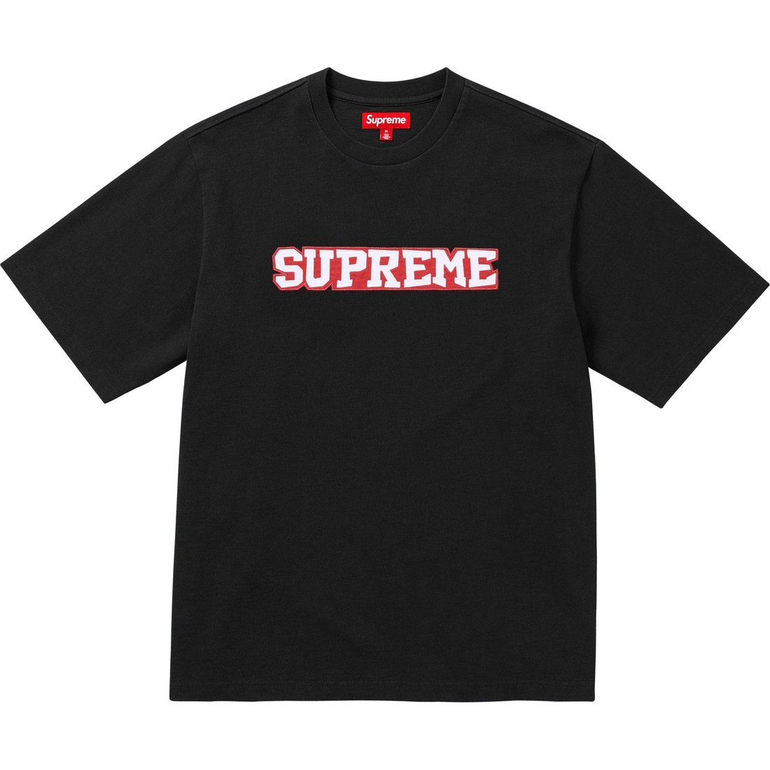 Топ с коротким рукавом и сатиновой аппликацией Supreme, черный
Топ с коротким рукавом и сатиновой аппликацией Supreme, черный