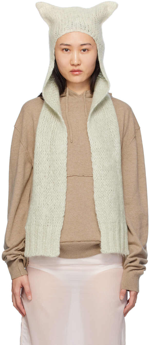 Зеленая шапка-шарф из выцветшего мохера Maison Margiela
Зеленая шапка-шарф из выцветшего мохера Maison Margiela