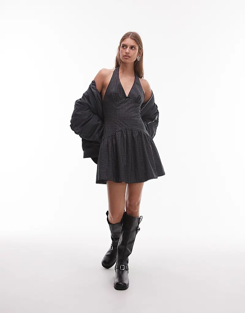 Платье NIA Ollie с халтер-воротником и тонкой полоской сзади
Платье NIA Ollie с халтер-воротником и тонкой полоской сзади