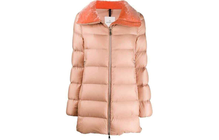 Пуховик женский розовый Moncler, розовый
Пуховик женский розовый Moncler, розовый