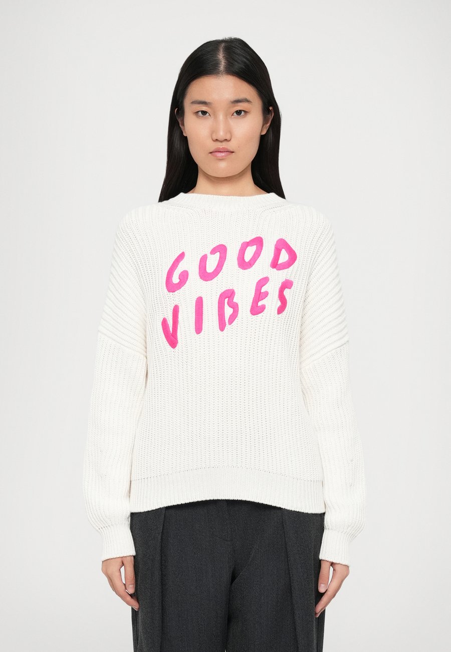 Джемпер MAX&Co. AGAIN, Wollweib/White
Джемпер MAX&Co. AGAIN, Wollweib/White