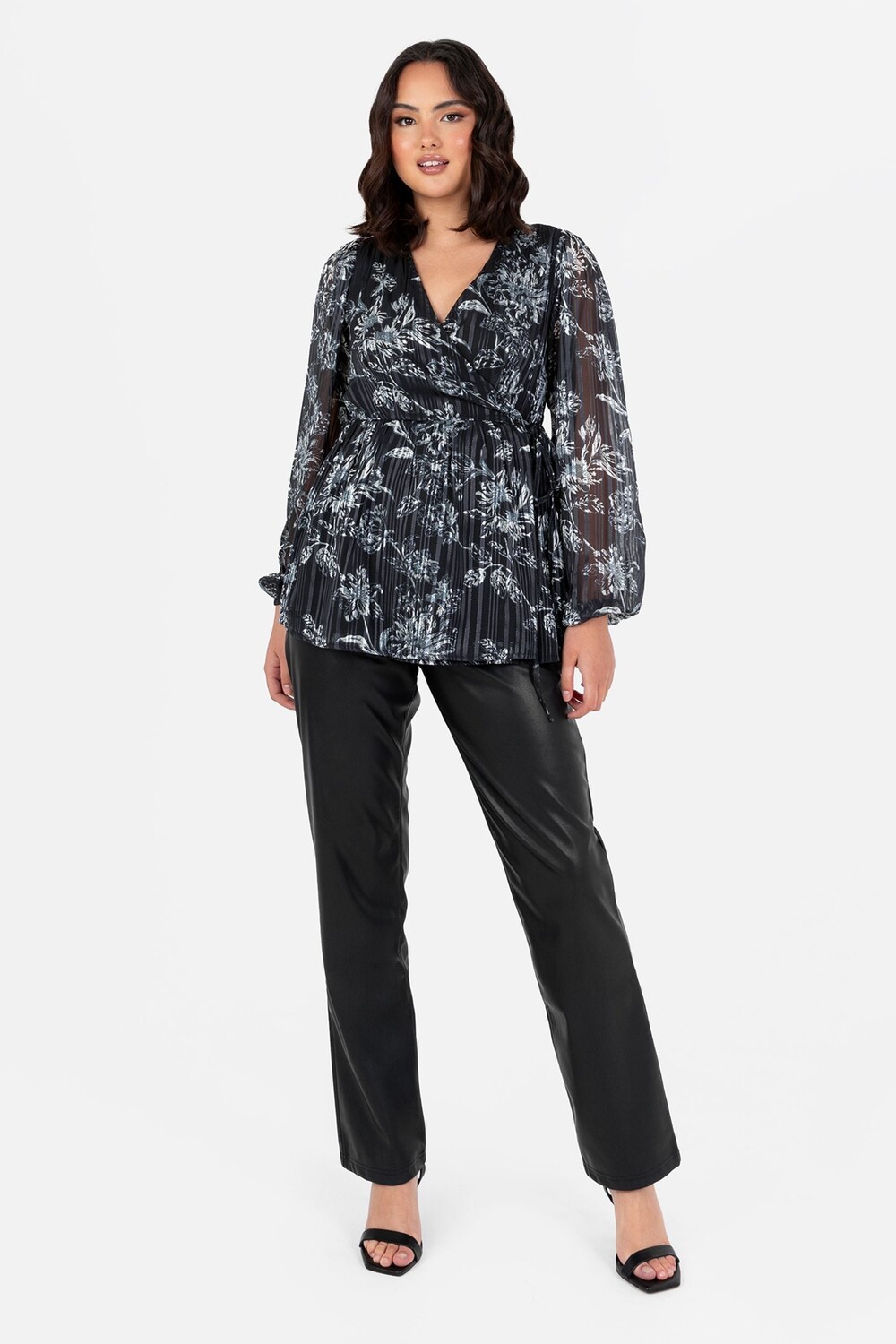 Длинный рукав накидка топ Lovedrobe, черный
Длинный рукав накидка топ Lovedrobe, черный