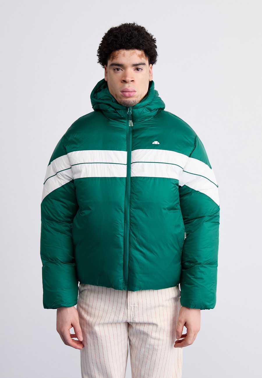 Куртка Ellesse POLLAS PUFFER JACKET, Dark Green
Куртка Ellesse POLLAS PUFFER JACKET, Dark Green