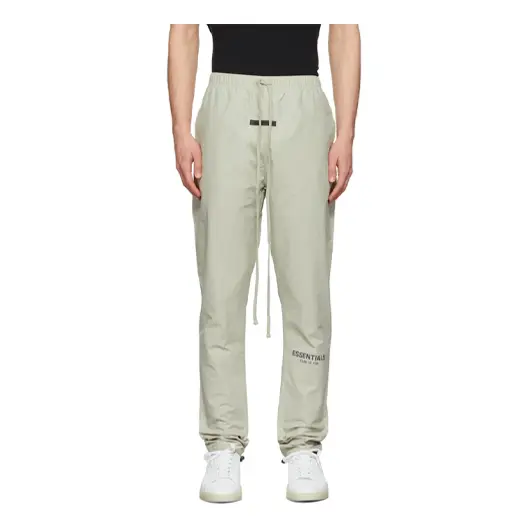 Брюки fw21 track lounge pants green Fear Of God Essentials, зеленый
Брюки fw21 track lounge pants green Fear Of God Essentials, зеленый