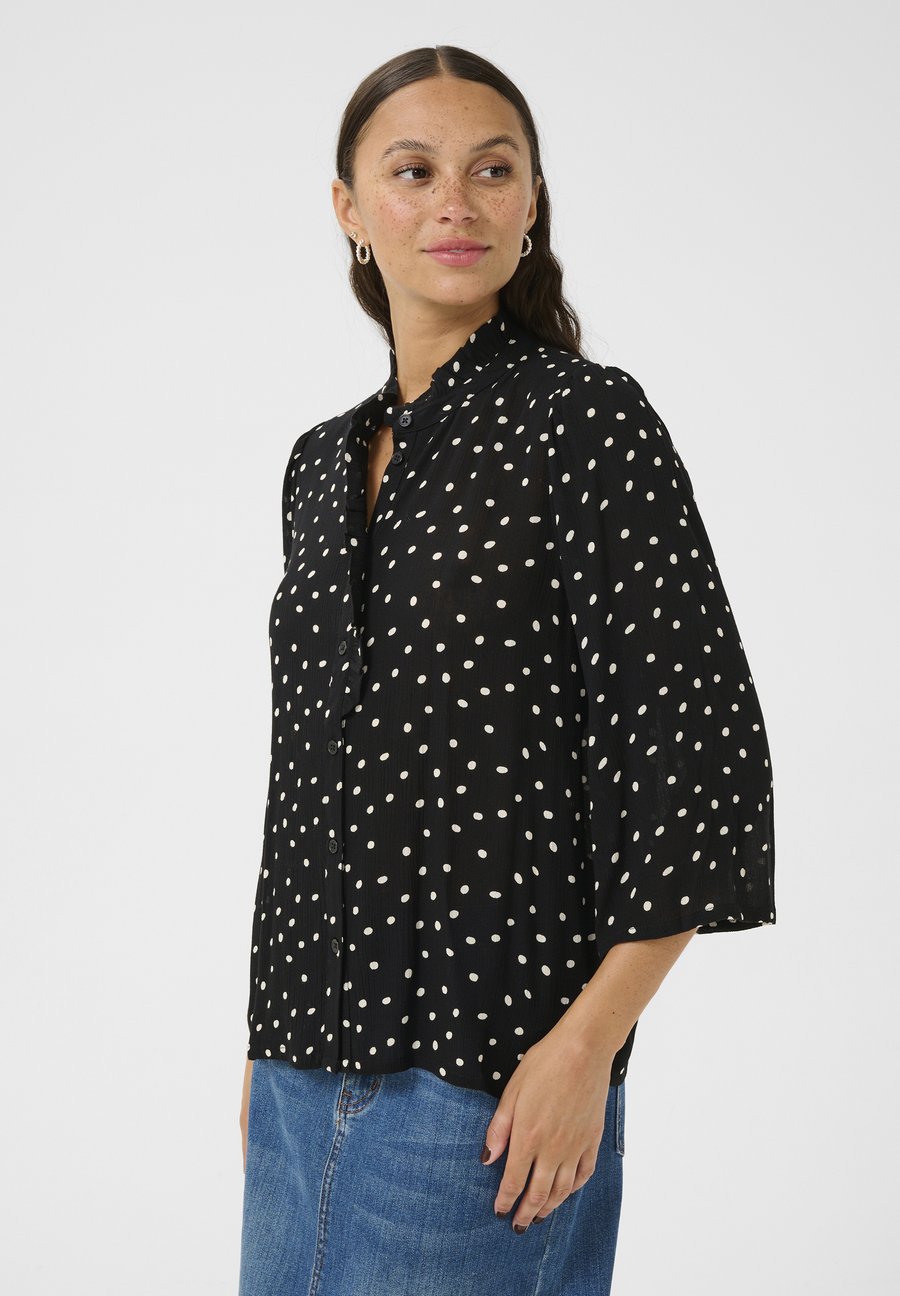 Блуза Kaffe KAVINNI AMBER, Black White Dot/Black
Блуза Kaffe KAVINNI AMBER, Black White Dot/Black