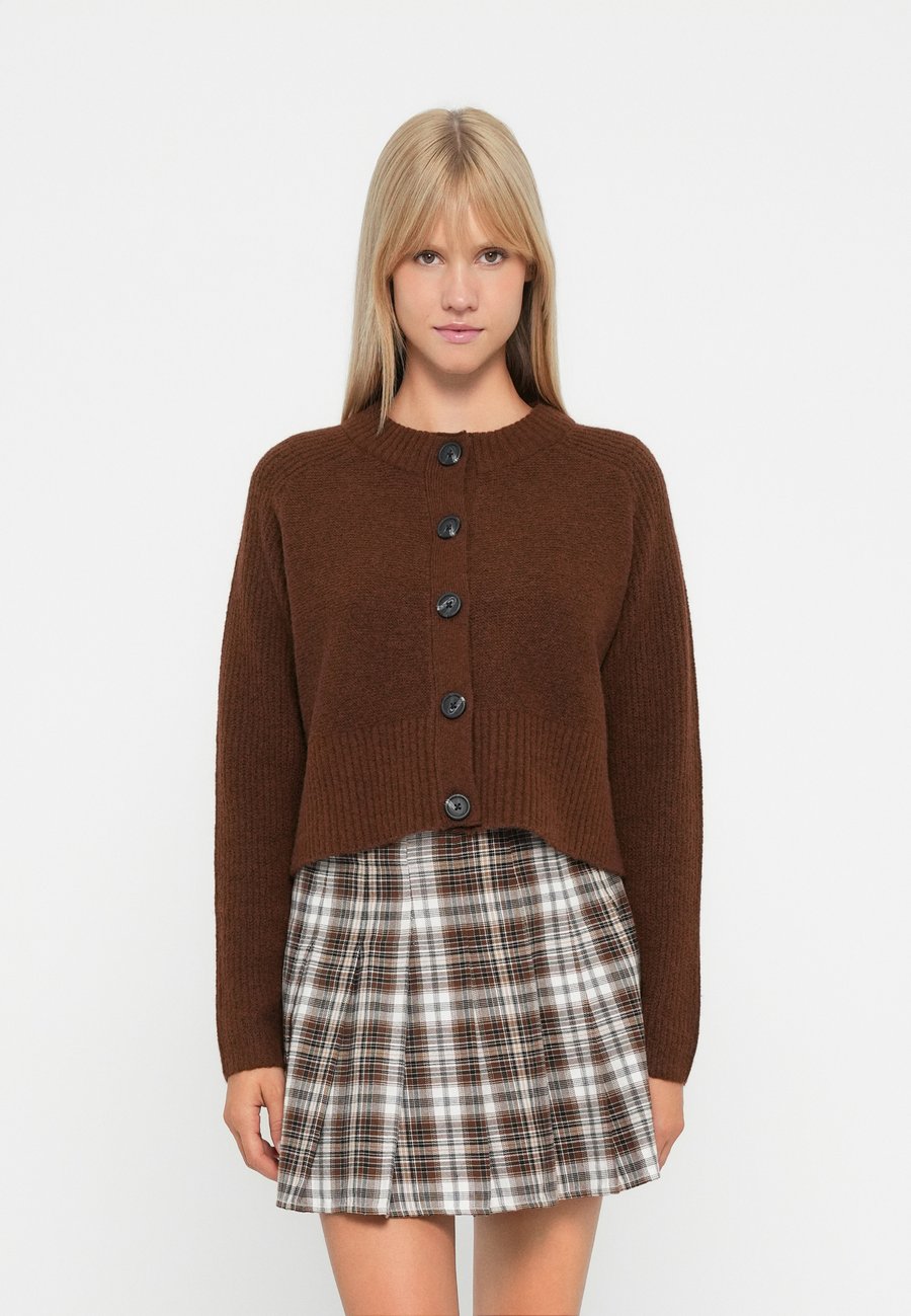 Кардиган Vero Moda BANG O NECK, Emperador/Brown
Кардиган Vero Moda BANG O NECK, Emperador/Brown