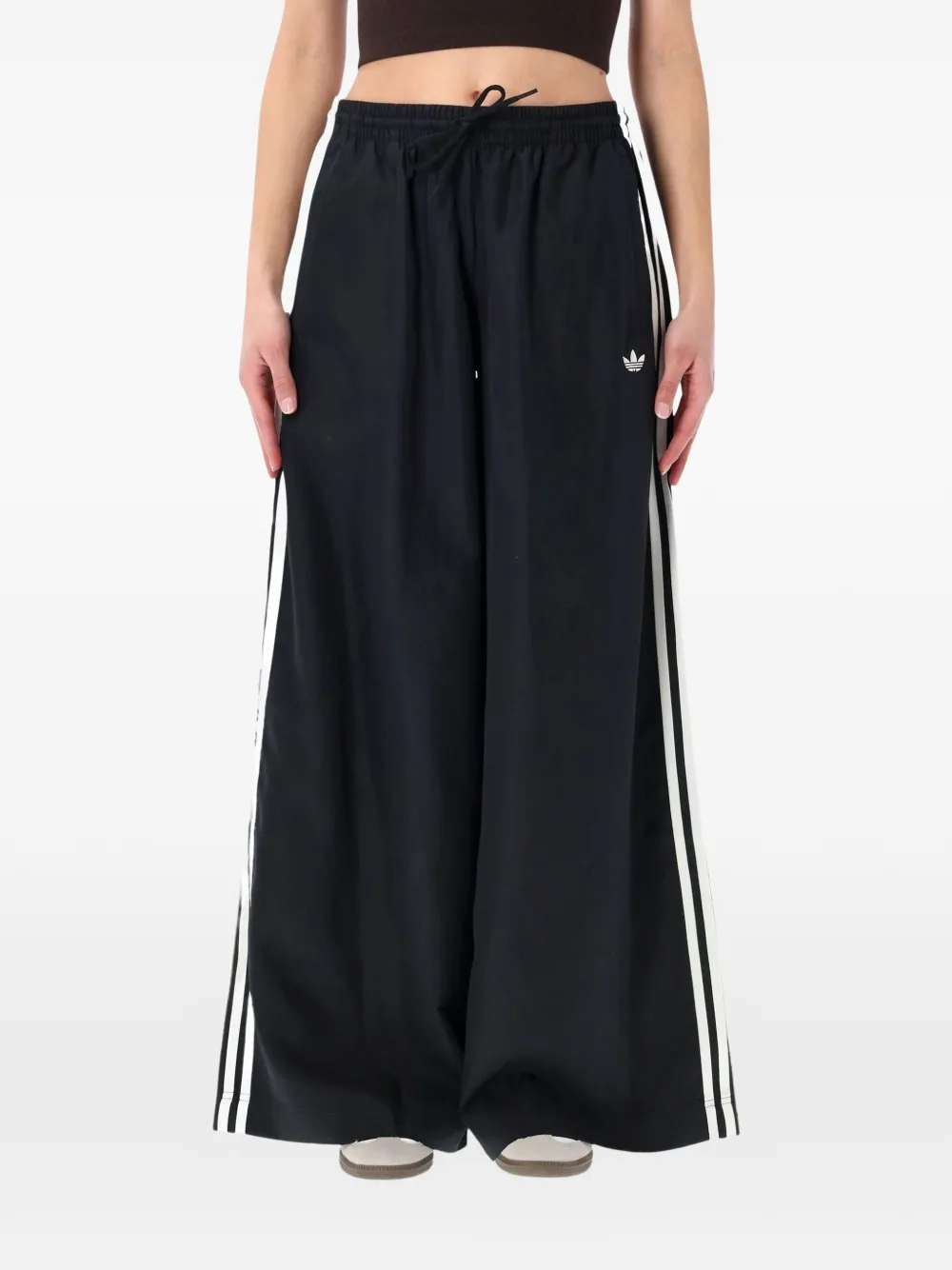 Спортивные брюки с полосками Adidas, черный
Спортивные брюки с полосками Adidas, черный