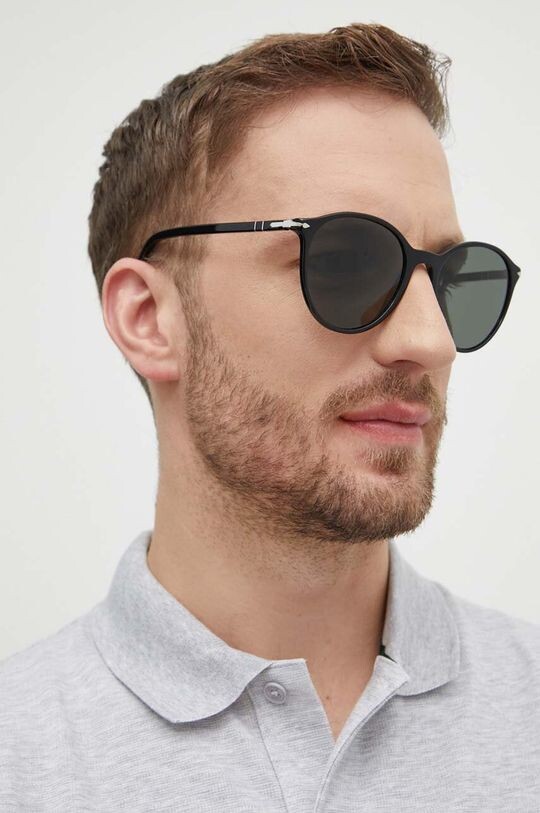 Солнечные очки Persol, черный
Солнечные очки Persol, черный