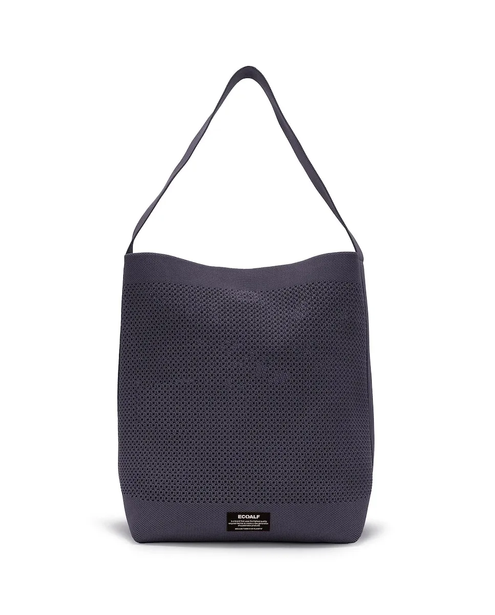 Женская сумка через плечо с ручкой, застежкой-кнопкой и съемным внутренним карманом на молнии Ecoalf, темно-серый
Женская сумка через плечо с ручкой, застежкой-кнопкой и съемным внутренним карманом на молнии Ecoalf, темно-серый