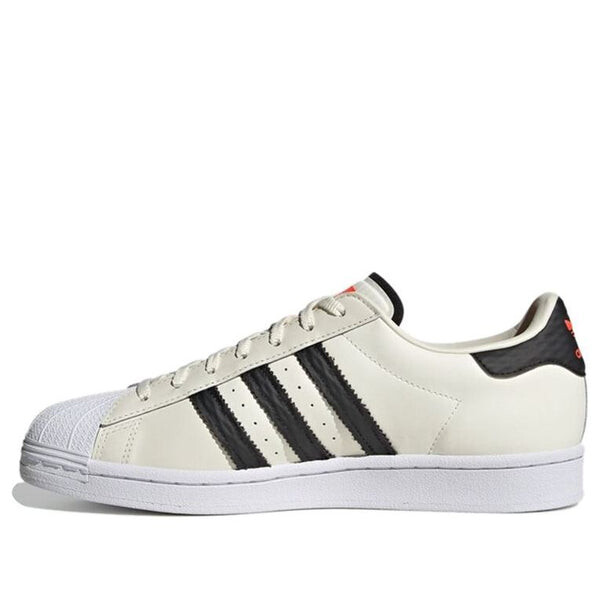 Кроссовки оригинальные суперзвезды обувь Adidas, белый
Кроссовки оригинальные суперзвезды обувь Adidas, белый