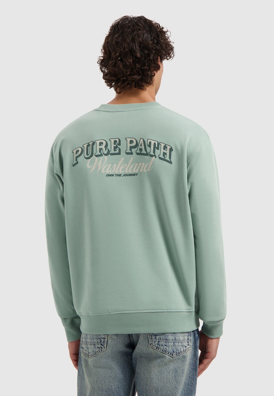Толстовка Pure Path LOOSE FIT CREWNECK SWEATERS, Army Green/Mint
Толстовка Pure Path LOOSE FIT CREWNECK SWEATERS, Army Green/Mint